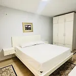 Apartment With Self Check-in *